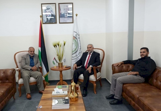 استقبال الأستاذ الدكتور خالد مصطفى السراحنة عميد الكلية في الظاهرية التابعة لوزارة الأوقاف والشؤون الدينية
