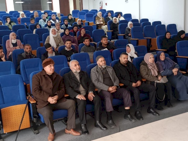  عقد دورة الإسعافات الأولية لطلبة الكلية في حرم الكلية بتوجيهات سماحة الأستاذ الدكتور الشيخ محمد مصطفى نجم وزير الأوقاف والشؤون الدينية